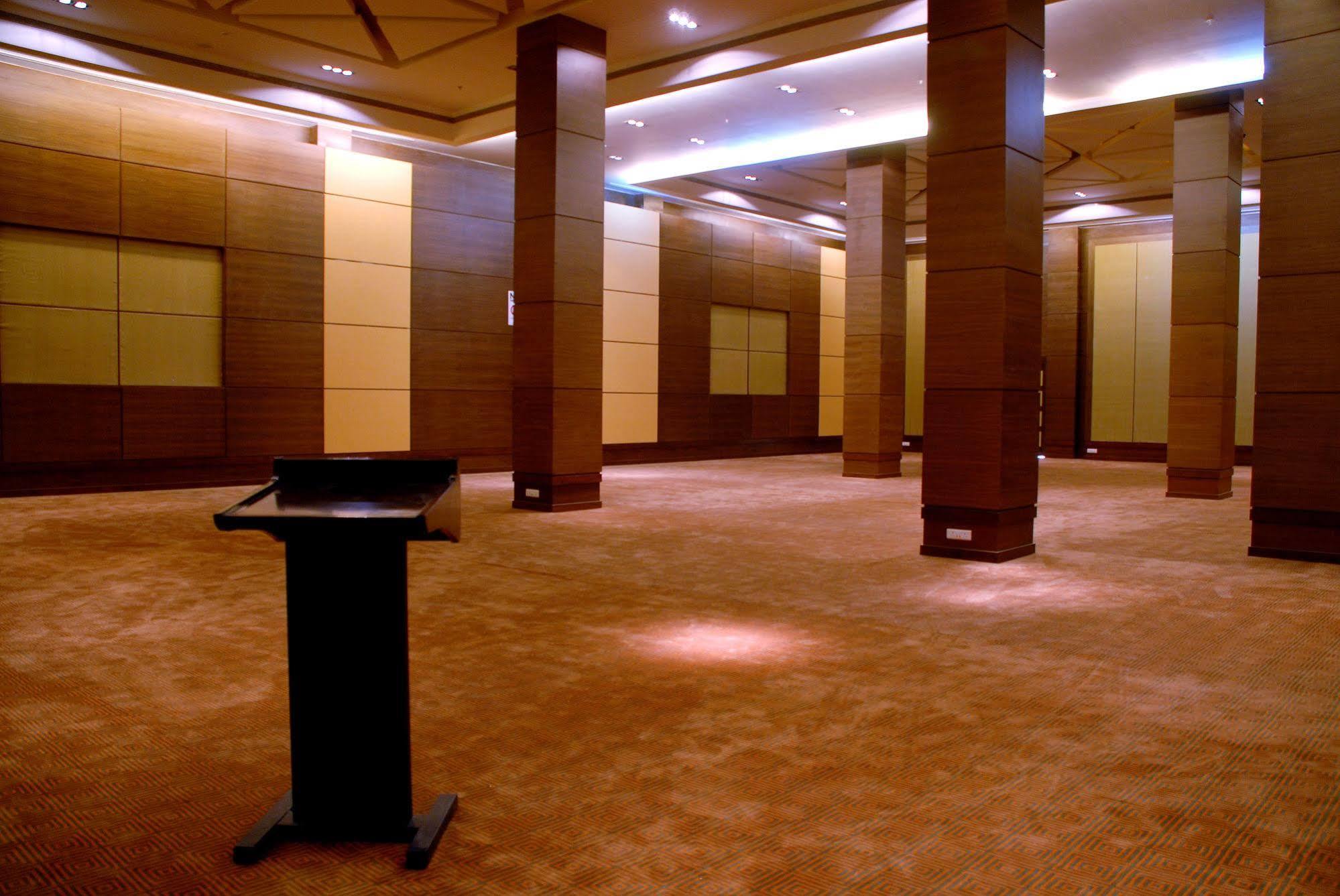 Hotel Cambay Grand Kukas Džajpur Exteriér fotografie